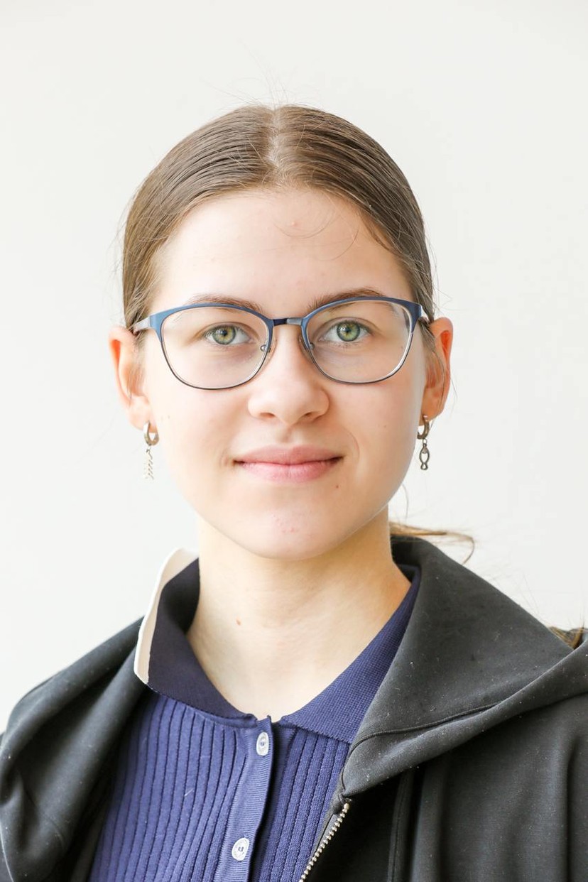 Liza Rogova - Author of Aequiratva